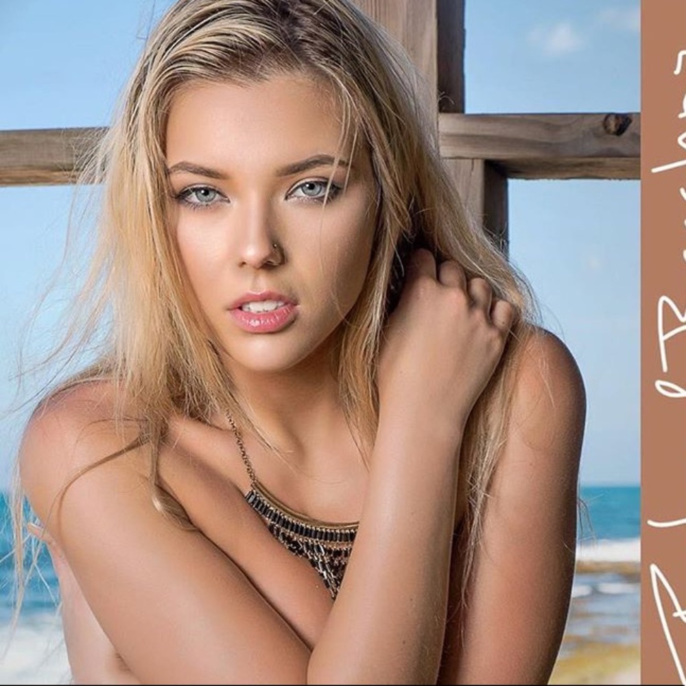 Meet your Posher, Anais